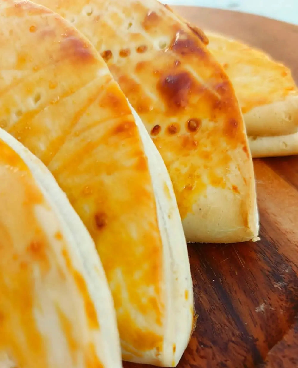 Fotografía de muy cerce del pan dobladitas pancito dobladitas sin gluten | taste free tastifree tastyfry tastifry tastifri tasty tasti tatifry tatifree tasty sin gluten libre de gluten